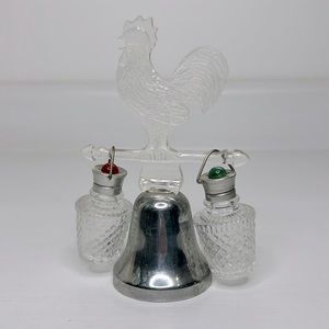 Vintage 🐓 Rooster Bell Salt & Pepper Shakers Collectible Farmhouse Home Decor